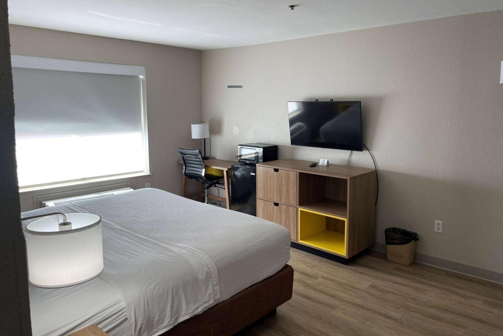 Days Inn By Wyndham Dallas Garland West Luaran gambar