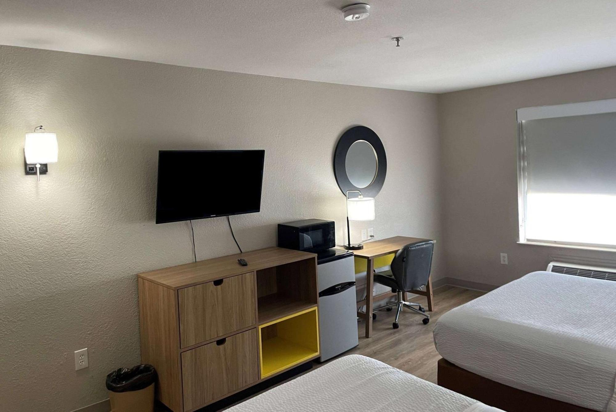 Days Inn By Wyndham Dallas Garland West Luaran gambar
